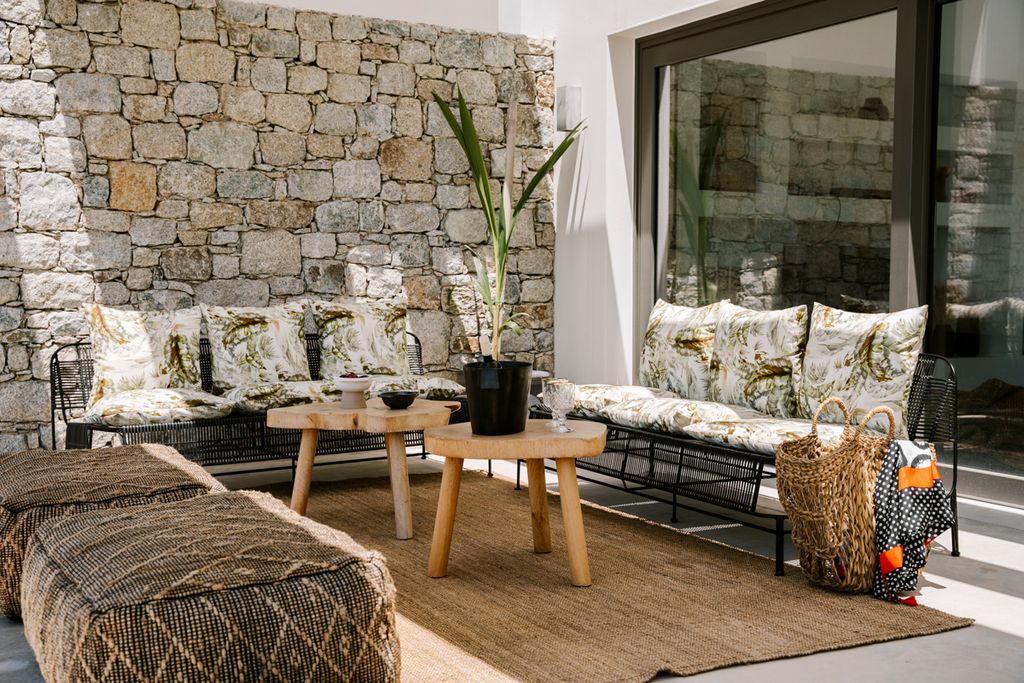 Villa Oskelos Stone Naxos Olivers Travels 3