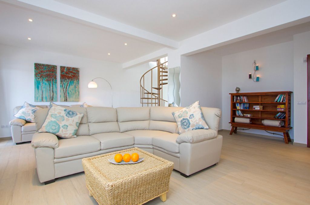 Villa Quema Lanzarote Olivers Travels 3