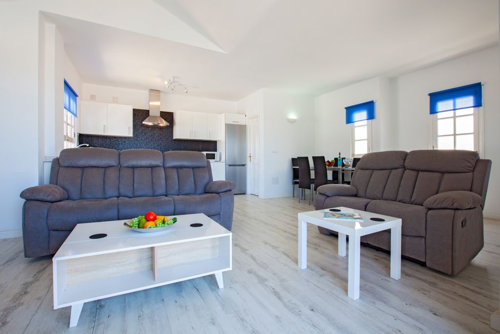 Villa Polca Lanzarote Olivers Travels 3
