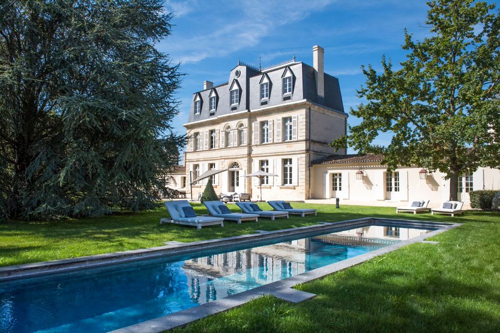 Chateau Calinotte Aquitaine Olivers Travels 0