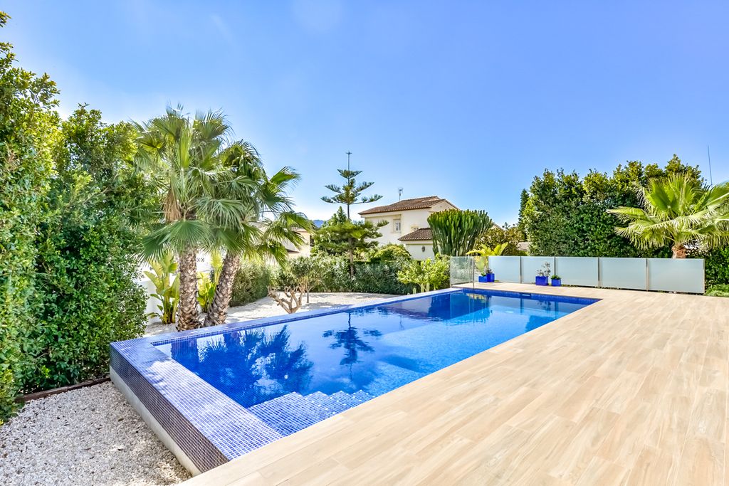 Villa Chic Calpe Costa Blanca Olivers Travels 02