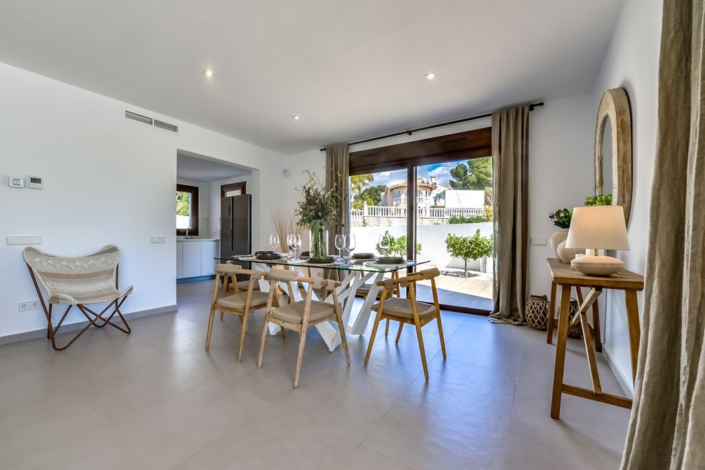 Villa Chic Calpe Costa Blanca Olivers Travels 04