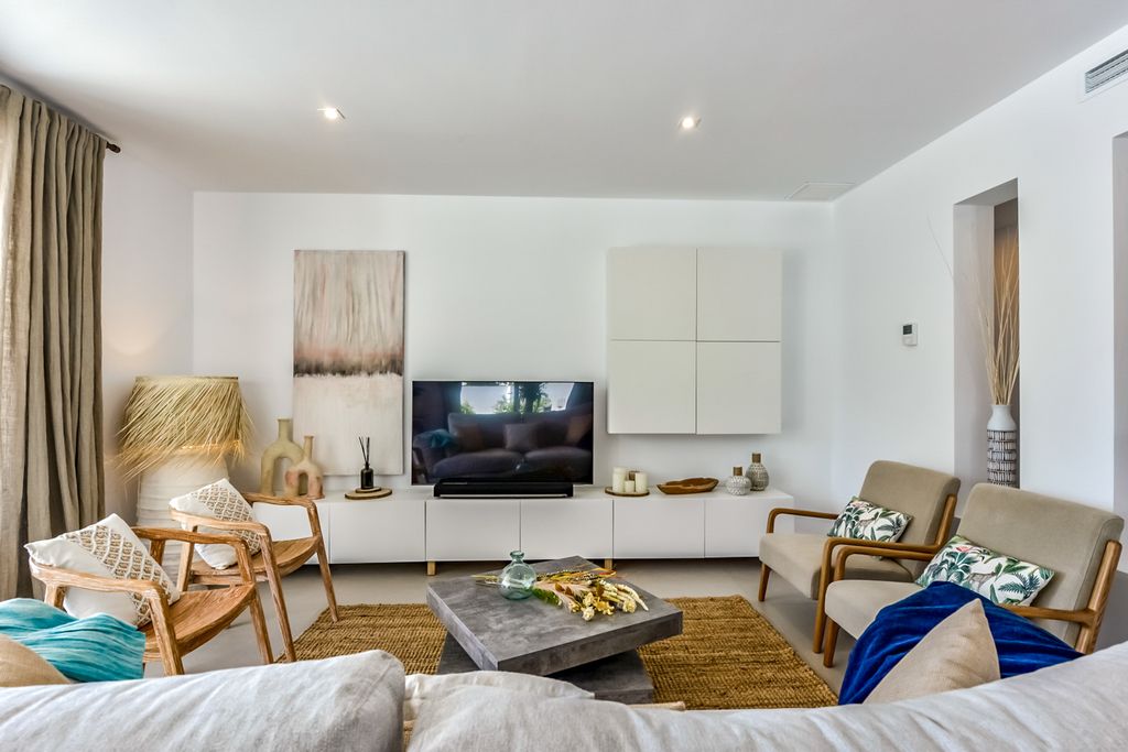 Villa Chic Calpe Costa Blanca Olivers Travels 03