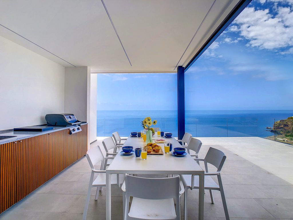 Villa Zimbreiros Calheta Olivers Travels 4