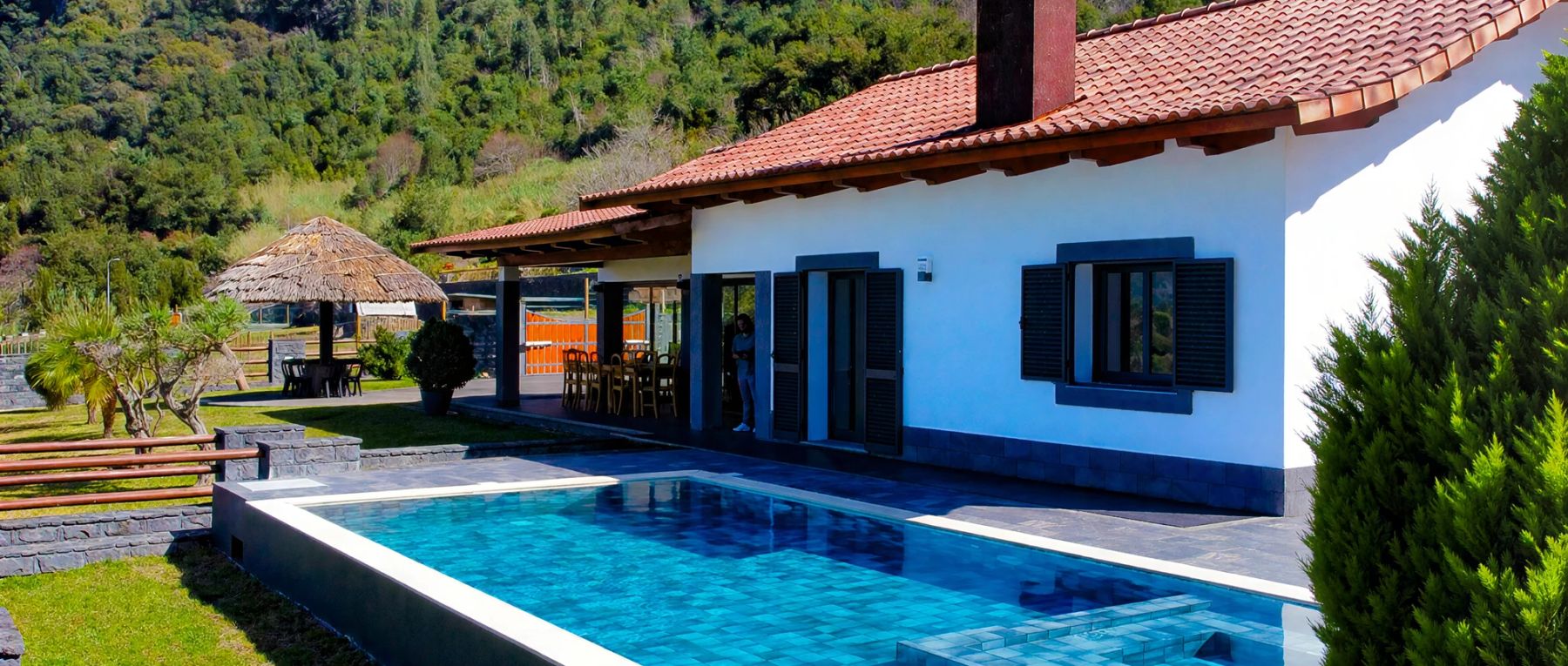 001 moradia penedo madeira olivers travels desktop center