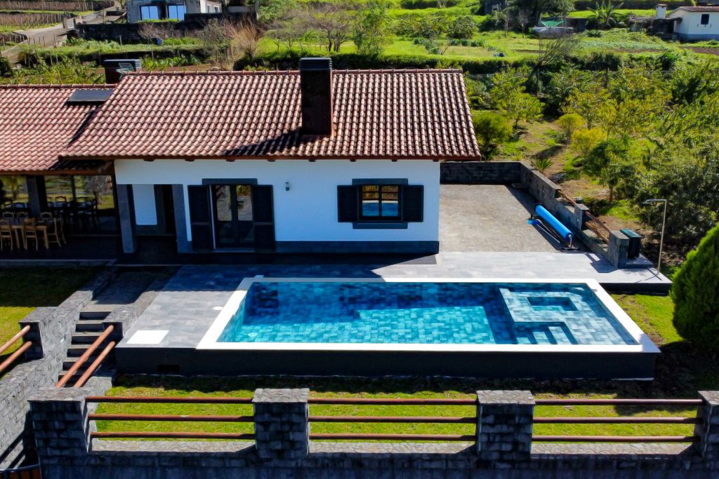 Moradia Penedo Madeira Olivers Travels 1.2