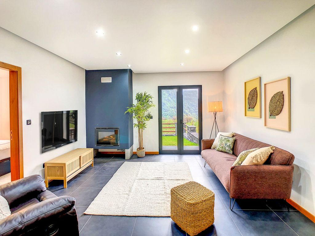 Moradia Penedo Madeira Olivers Travels 3