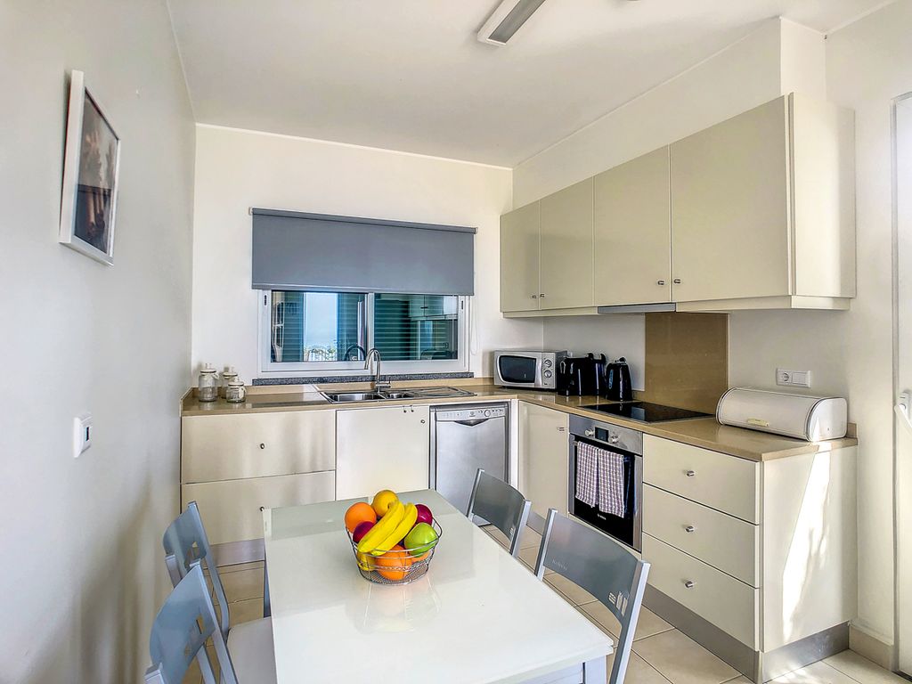 Casa Torreao Calheta Olivers Travels 4