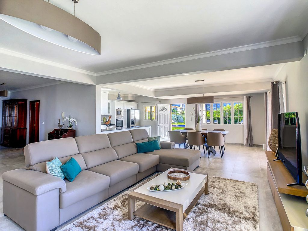 Villa Girao Calheta Olivers Travels 3