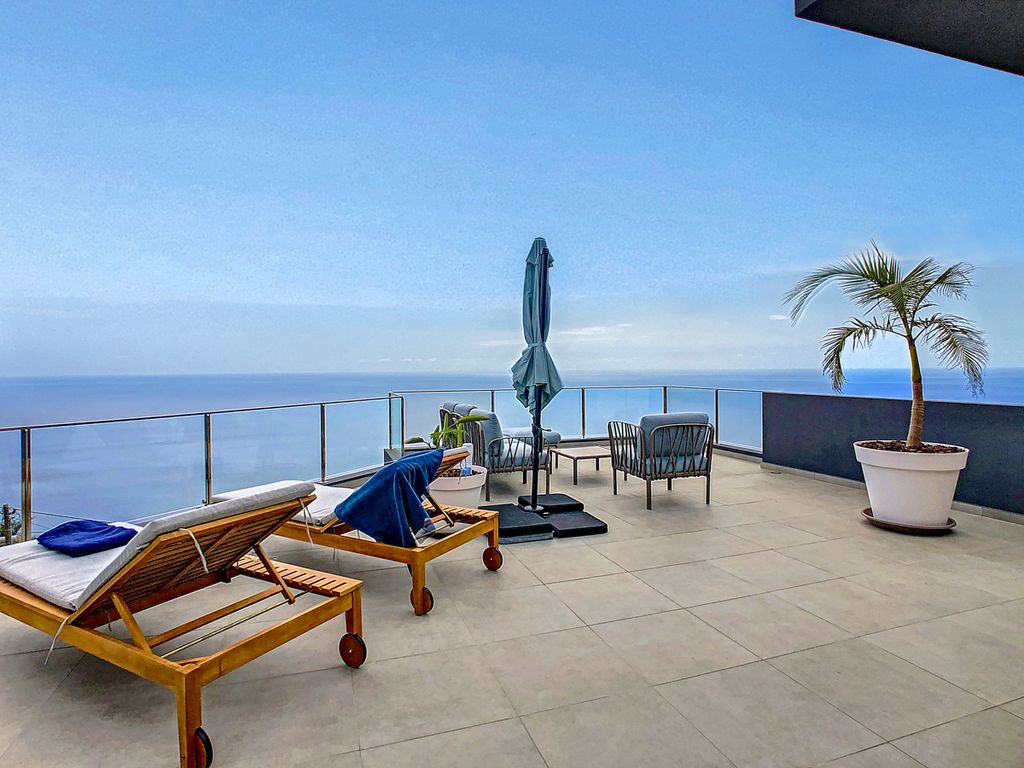 Villa Kombi Calheta Olivers Travels 2