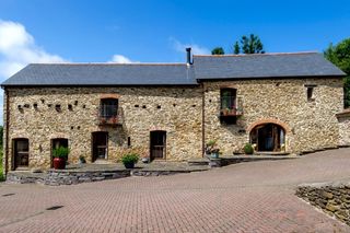 Old Combe Barn Devon UK OliversTravel 1
