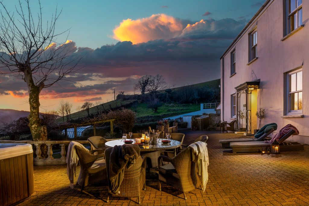 Wild Pear House Devon Olivers Travels6