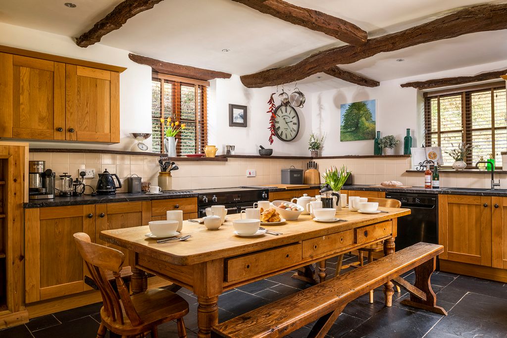 Wild Pear House Devon Olivers Travels5