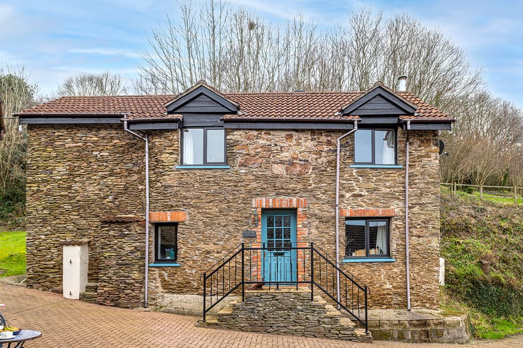 Holdstone Cottage Devon Olivers Travels1