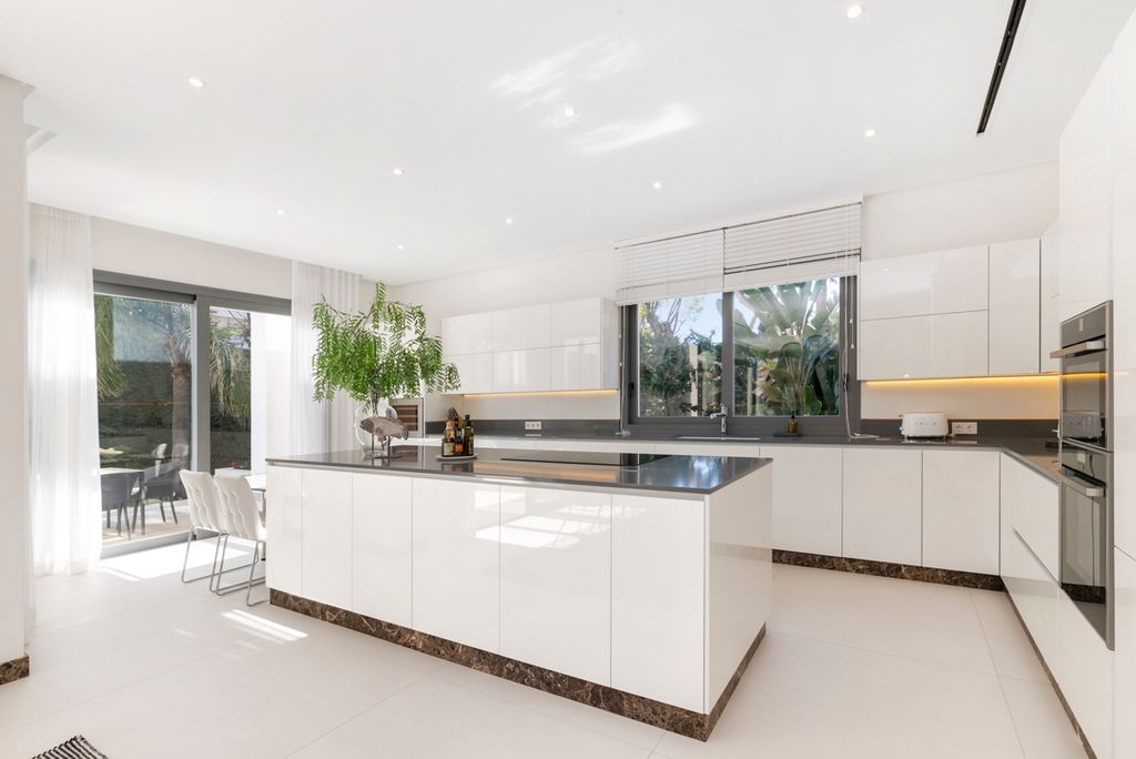 Villa Ciabella Costa del Sol Olivers Travels 5