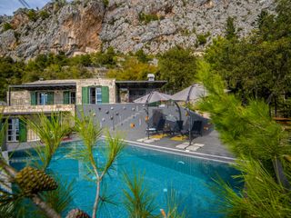Villa Minea Dalmatia Coast Olivers Travels 1