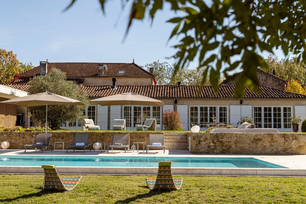 Mirandole Midi Pyrenees France OliverTravels 1