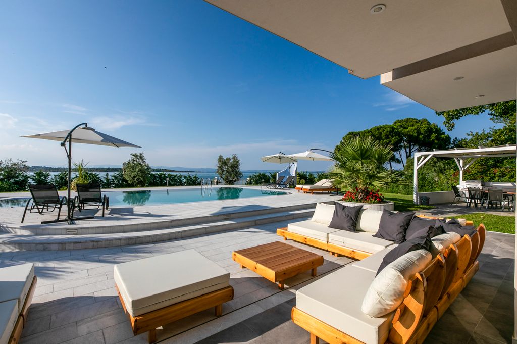 Vourvourou Sea Halkidiki Olivers Travels5