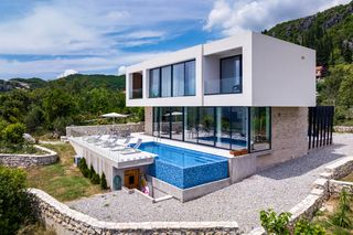 Villa Enver Bay of Kotor OliversTravels 1