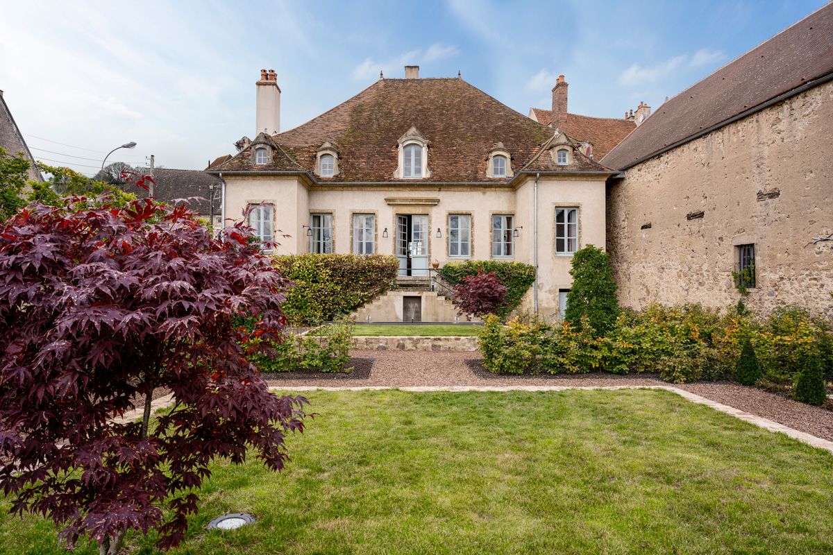 Maison La Cote D'Or, Burgundy | Oliver's Travels