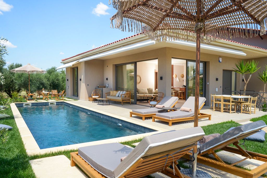 Villa Bouka 1 Mainland Olivers Travels 1