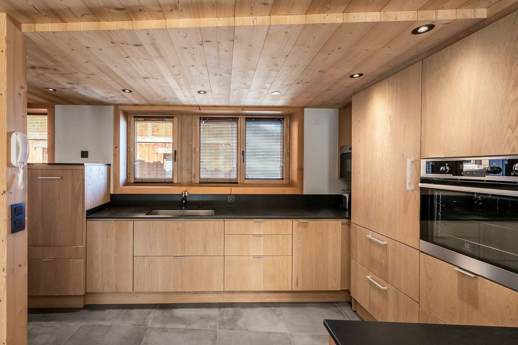 Chalet Hors Piste Meribel Olivers Travels 4