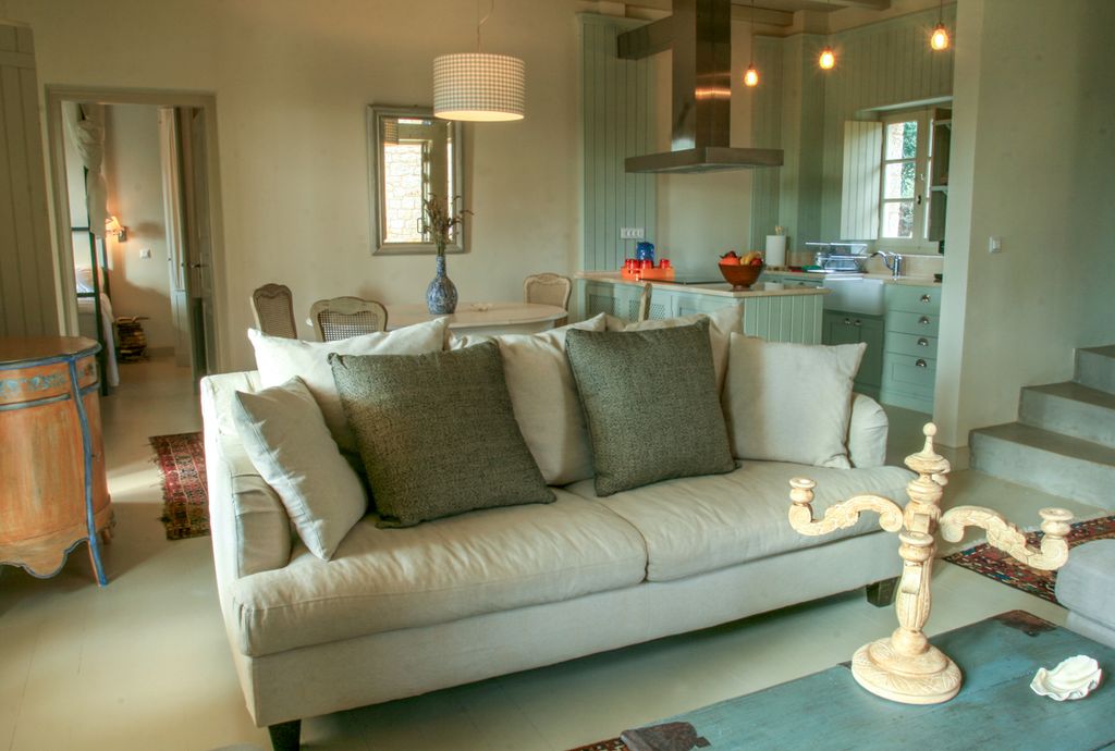 Villa Dinu Peloponnese Olivers Travels 4 01