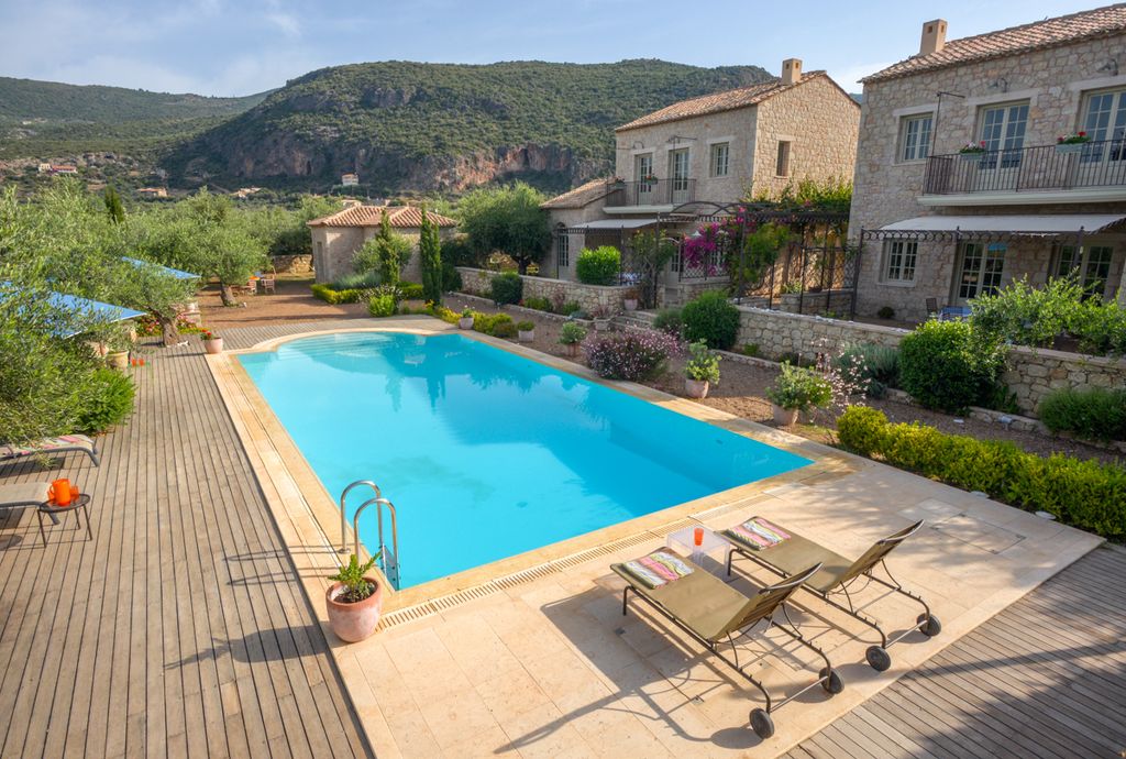 Villa Dinu Peloponnese Olivers Travels 18