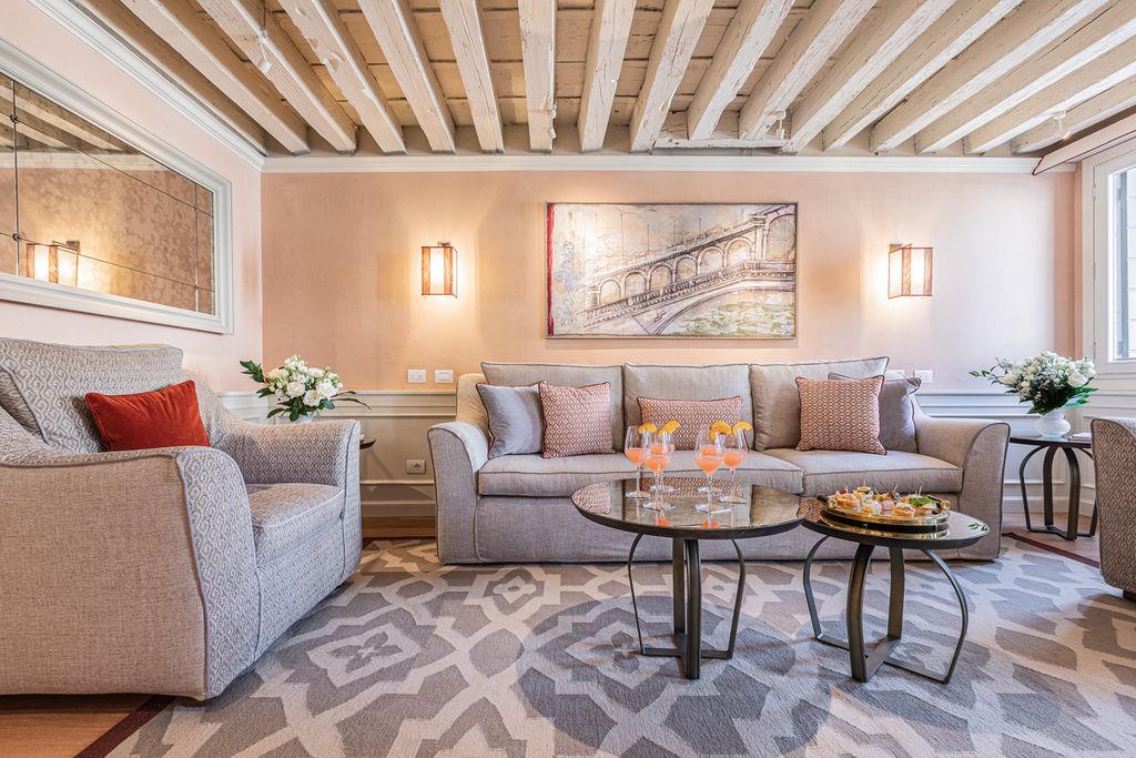 Apartment Ariana Venice Olivers Travels 5