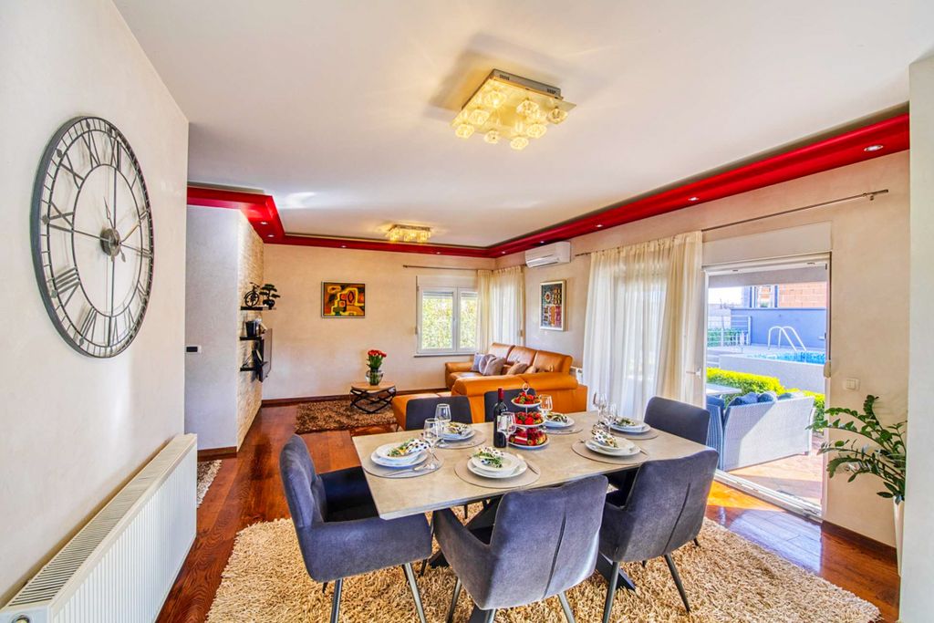 Villa Kraljica Dalmatia Coast Olivers Travels 3