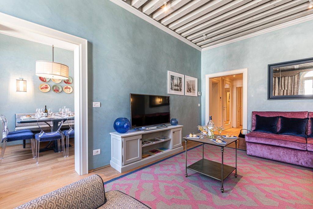 Apartment Sienna Venice Olivers Travels 2
