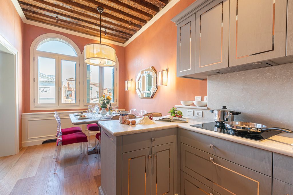 Apartment Lucia Venice Olivers Travels 4