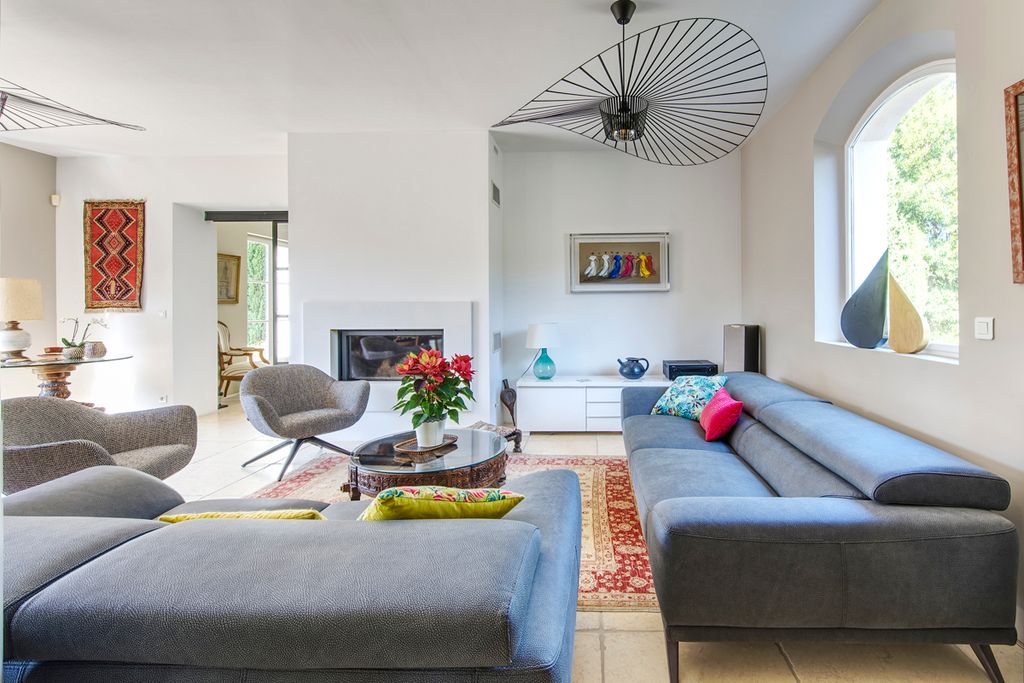 Maison Soho Provence Olivers Travels 3