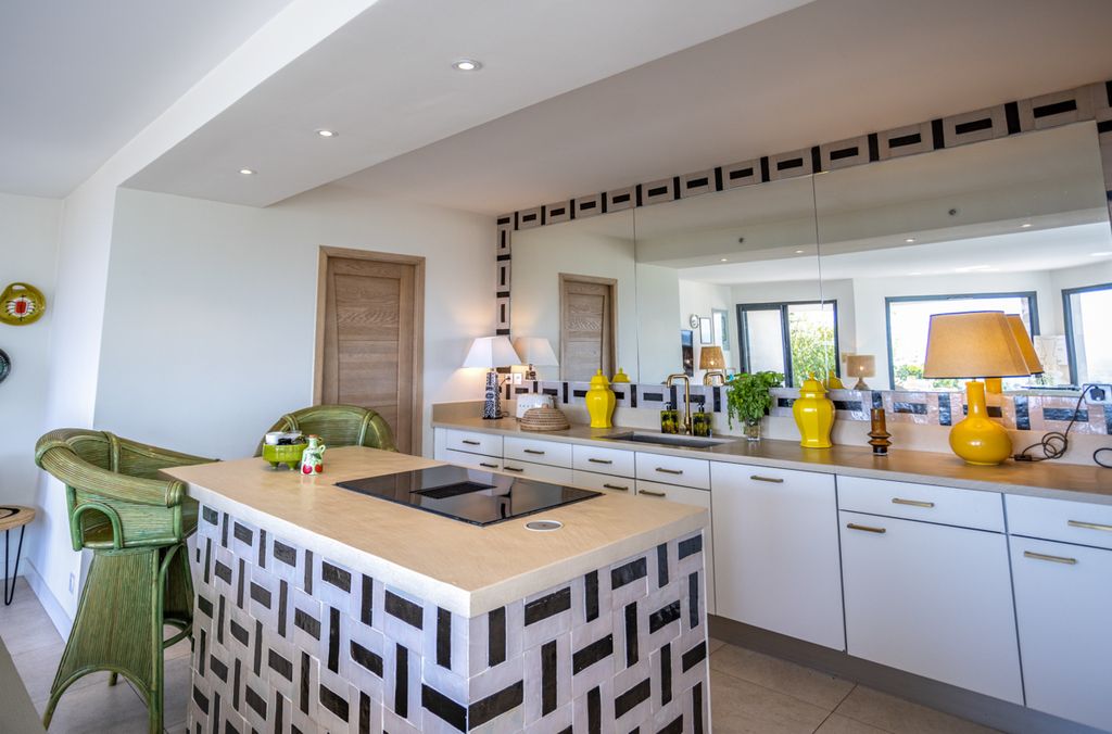 Villa Belgravia CoteDAzur Olivers Travels 5