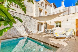 Casa Trencadora Mallorca Olivers Travels 1