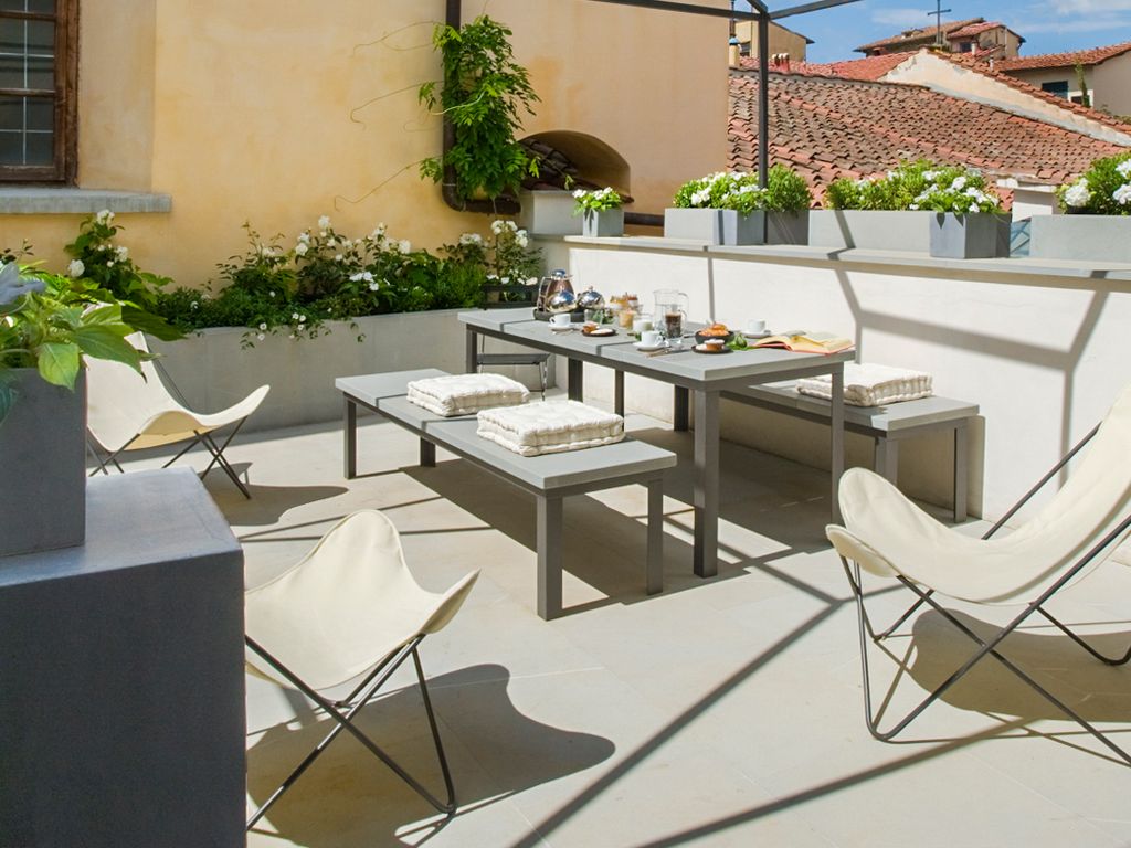 Medea Florence Olivers Travels 5