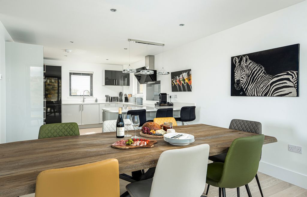 Midnight Magic Dorset Olivers Travels 4