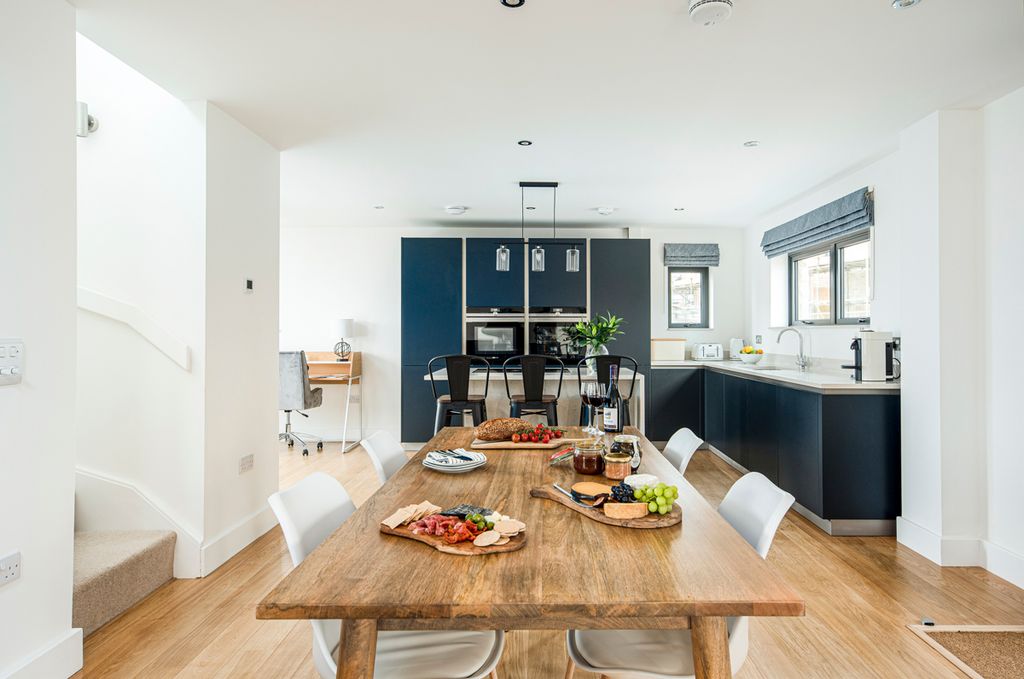 Tiramisu for Six Dorset Olivers Travels4