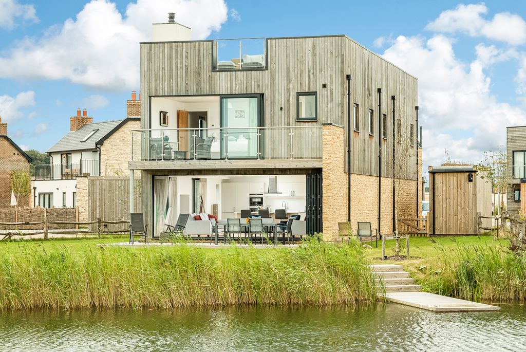 Lilac Dreams Dorset Olivers Travels 1