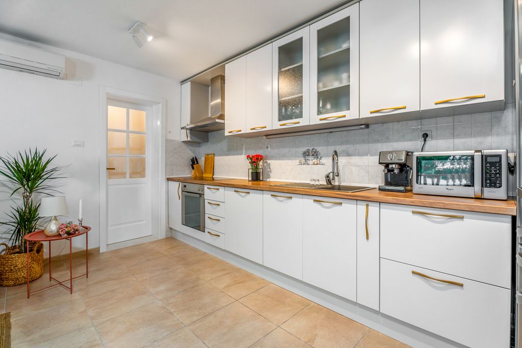 Villa Antara Dalmatia Coast Olivers Travels 05