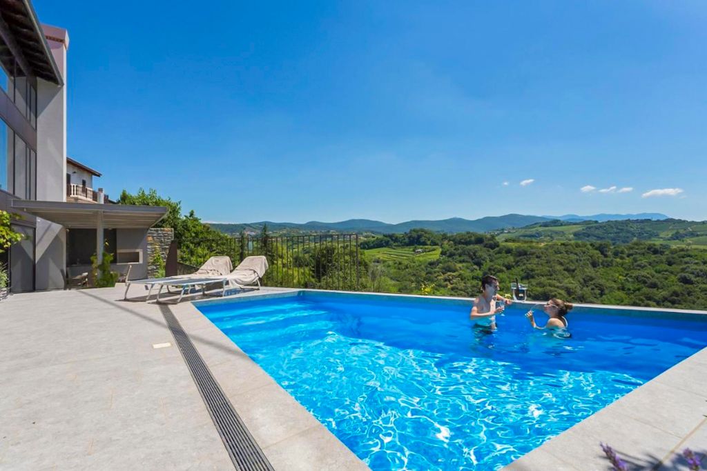 Villa Iza Karst Olivers Travels 1