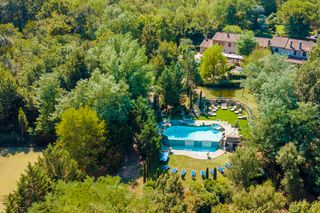 Fonte Di Pierdo Tuscany Olivers Travels1