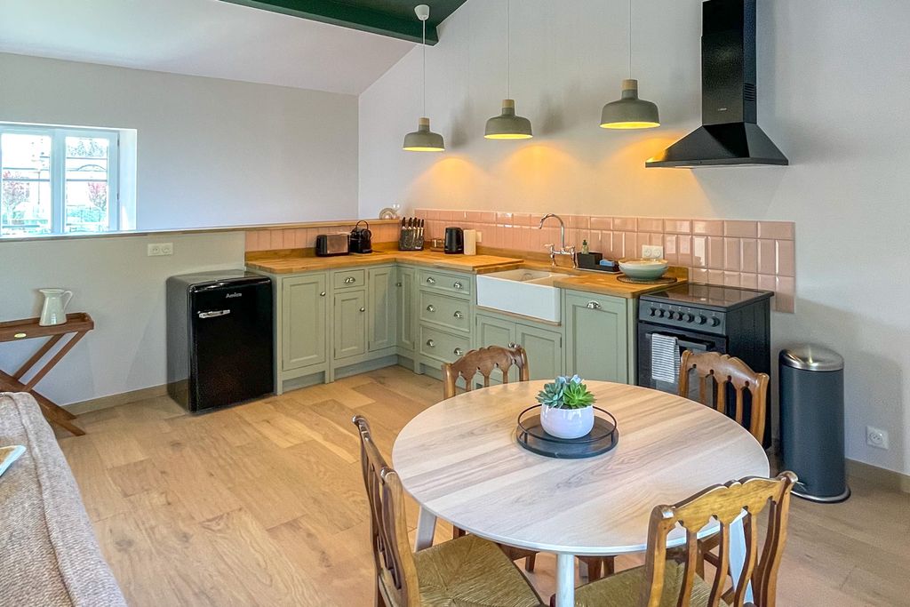 Podien Cottage Aquitaine Olivers Travels 3