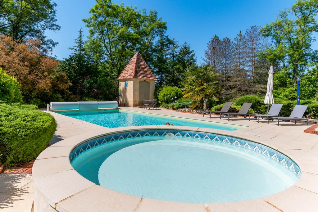 Manoir des Poemes Dordogne France OliversTravels 21