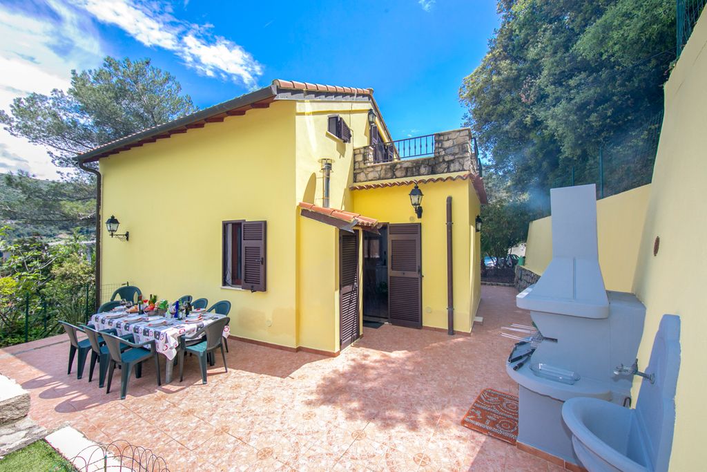 Villa Laurana Liguria Olivers Travels 1 2