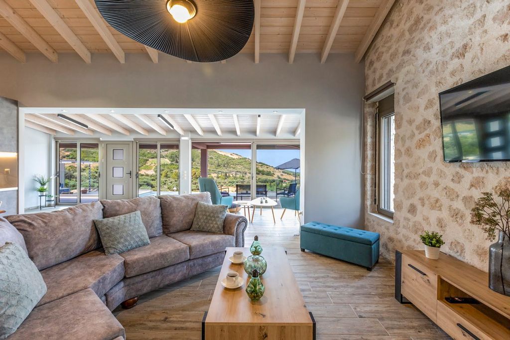 Villa Troia Kefalonia Olivers Travels 3