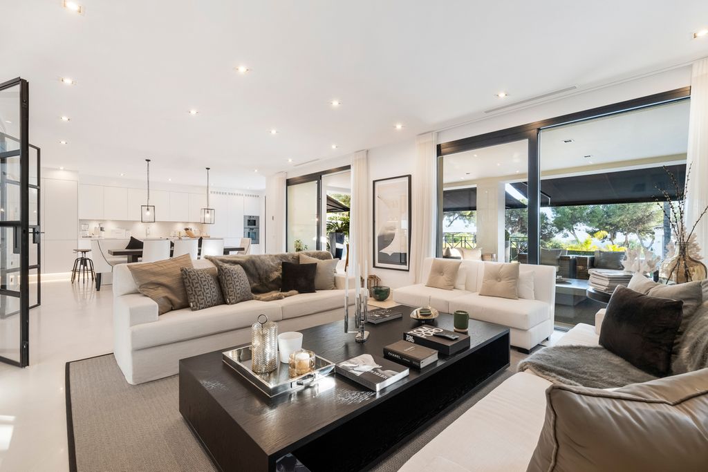 Villa Adeva Costa del Sol Olivers Travels 3