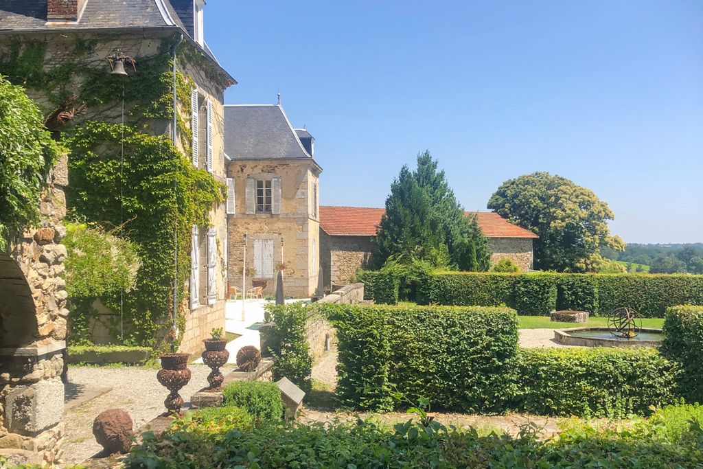 Chateau des Puys Loire Valley Olivers Travels 7
