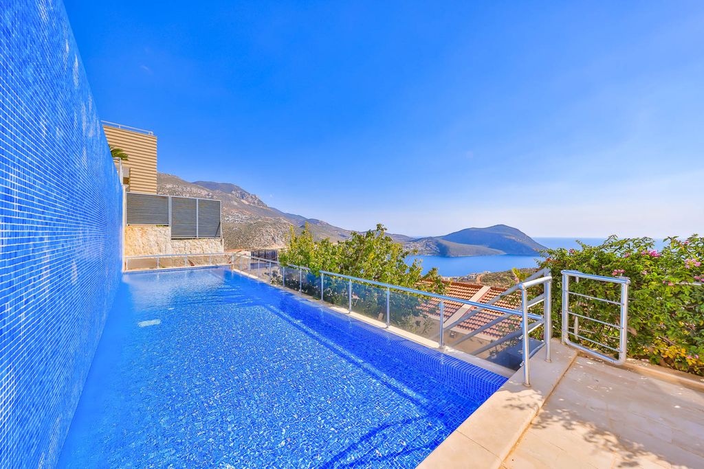 Villa Elmas Kalkan Turkey OliverTravels 3
