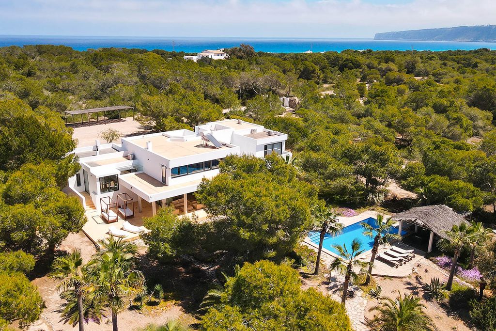 Villa Roques Formentera Spain OliversTravels 3
